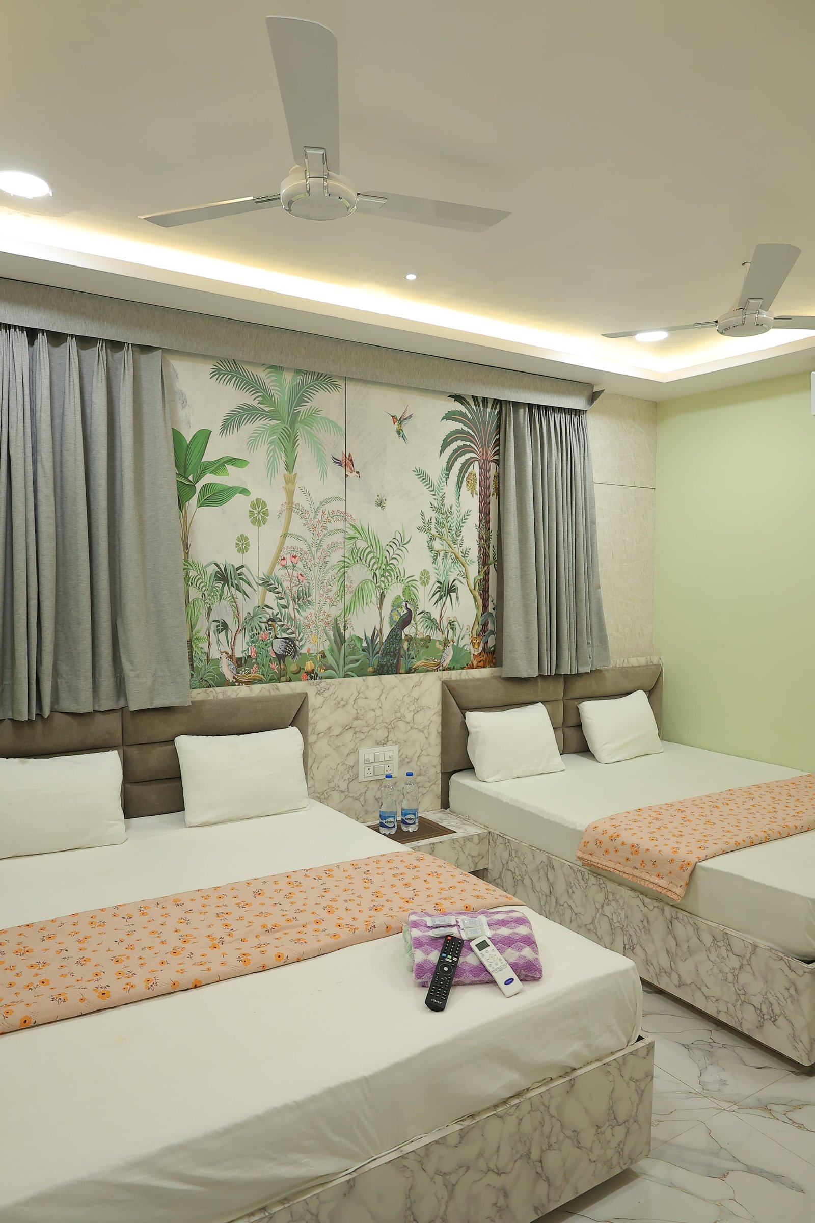 Four Bed Family Room Bedding